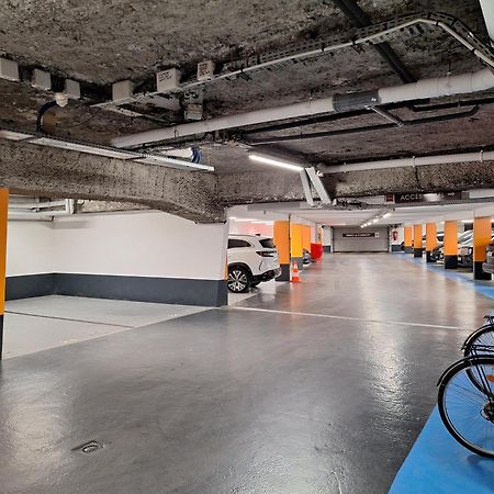Ibis Paris Rueil Malmaison Bagian luar foto