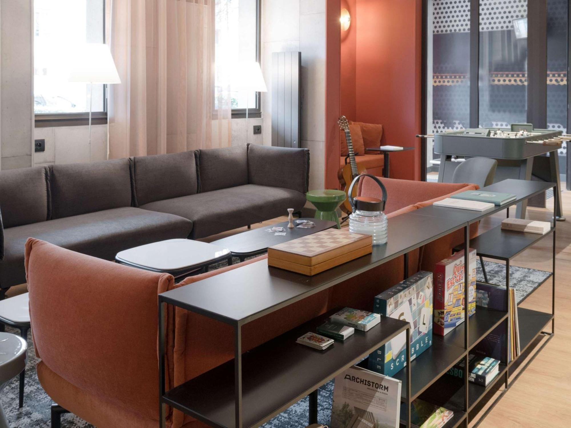 Ibis Paris Rueil Malmaison Bagian luar foto