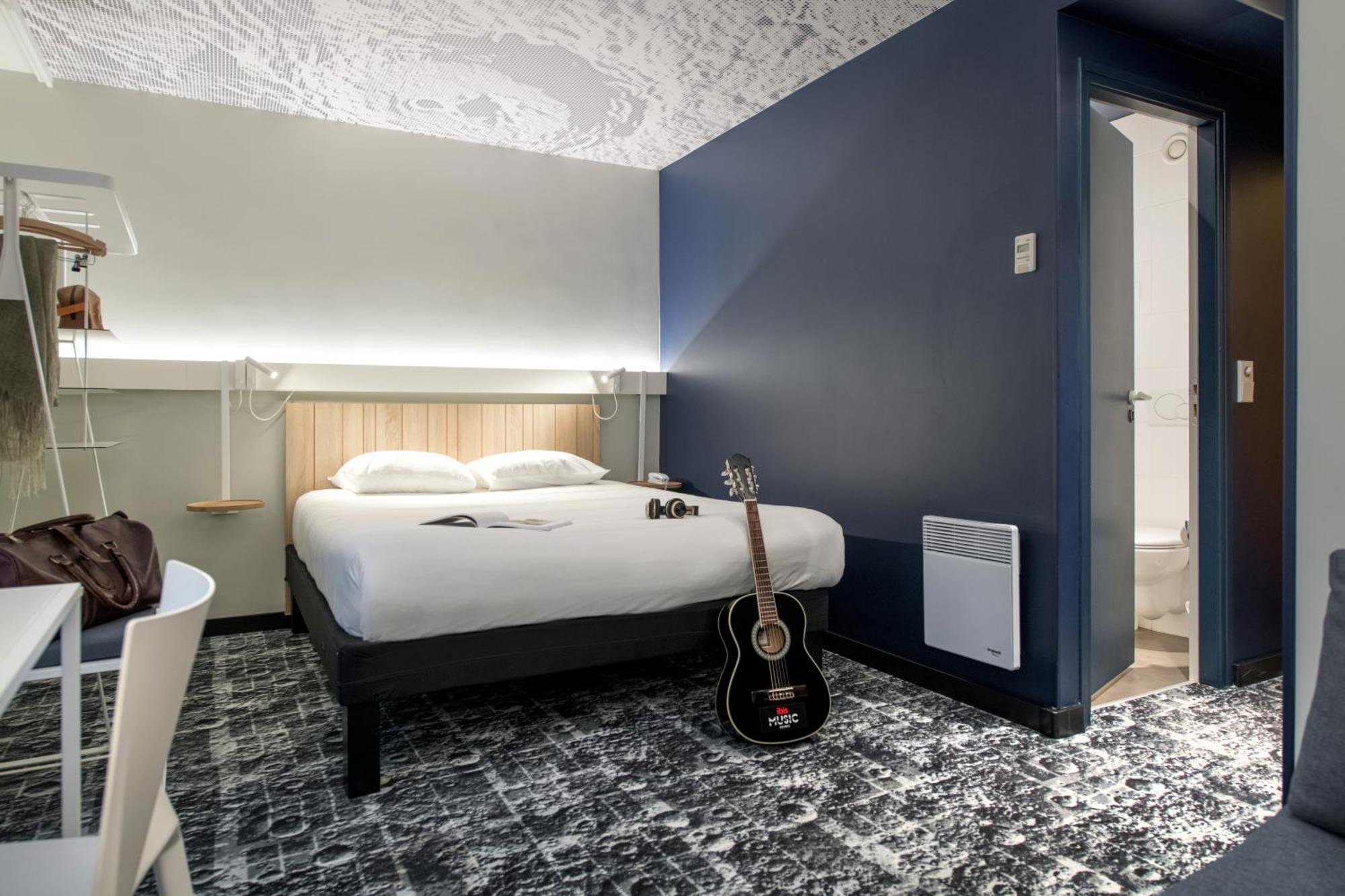 Ibis Paris Rueil Malmaison Bagian luar foto