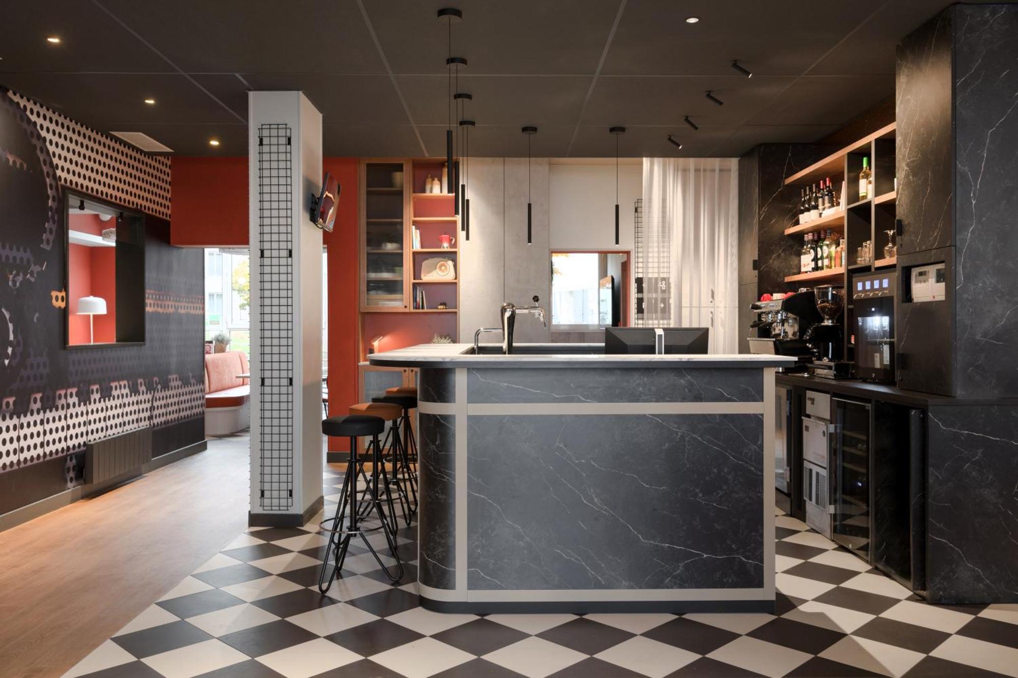 Ibis Paris Rueil Malmaison Bagian luar foto