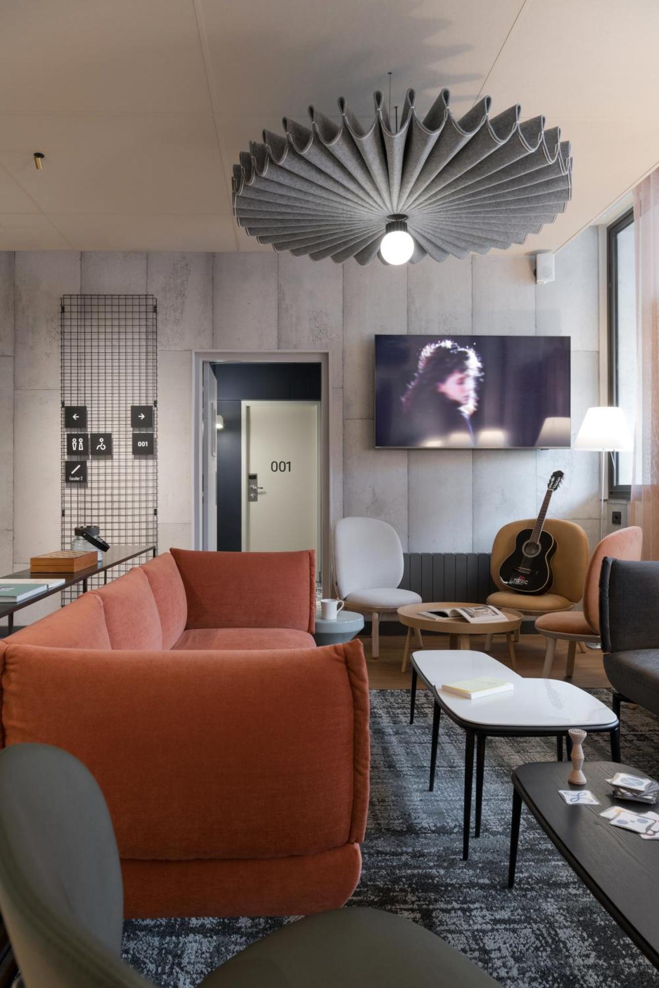 Ibis Paris Rueil Malmaison Bagian luar foto